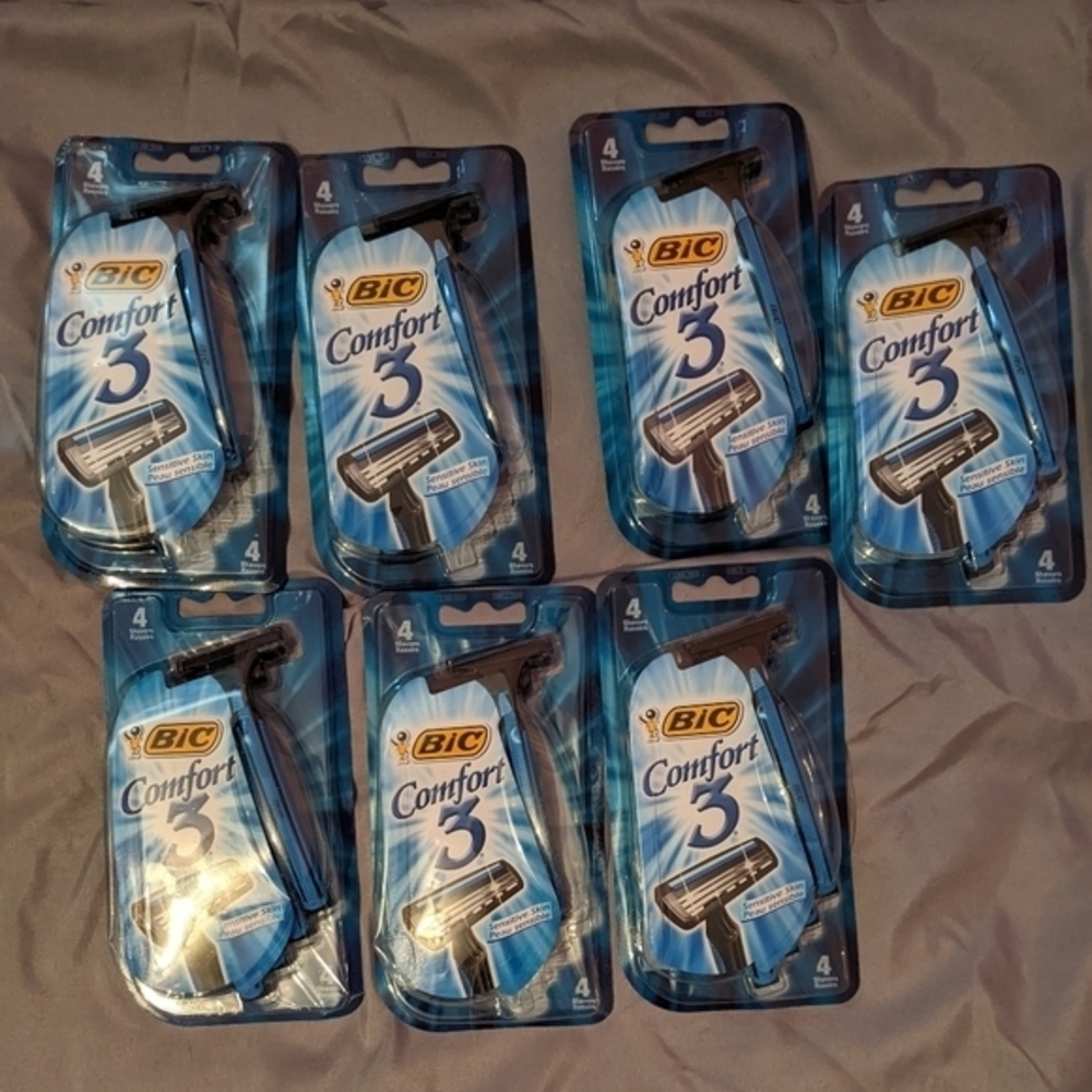 Bic‎ 3 comfort disposable razors mens sensitive skin NEW 7 packs